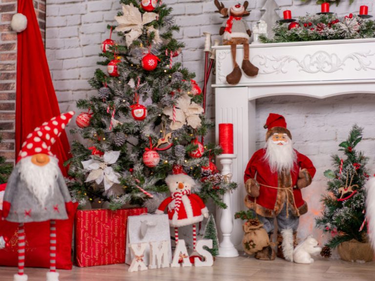 To Deck The Halls In Remarkable Festive Holiday Style