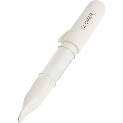 Clover-Chaco-Liner-Pen-Style